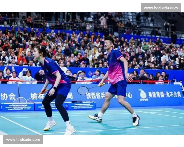 羽球冠军踏雄台：谌龙王适娴探访镇北台